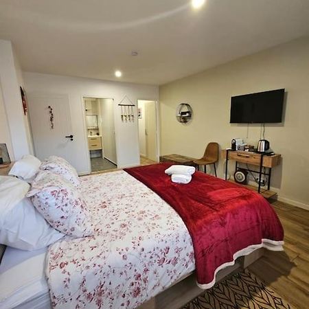 Chambre D'Hote Aphrodite Сент-Женев'єв-де-Буа Екстер'єр фото